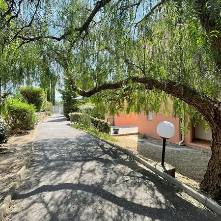 Imperia Saint Raphael Yourhosthelper *